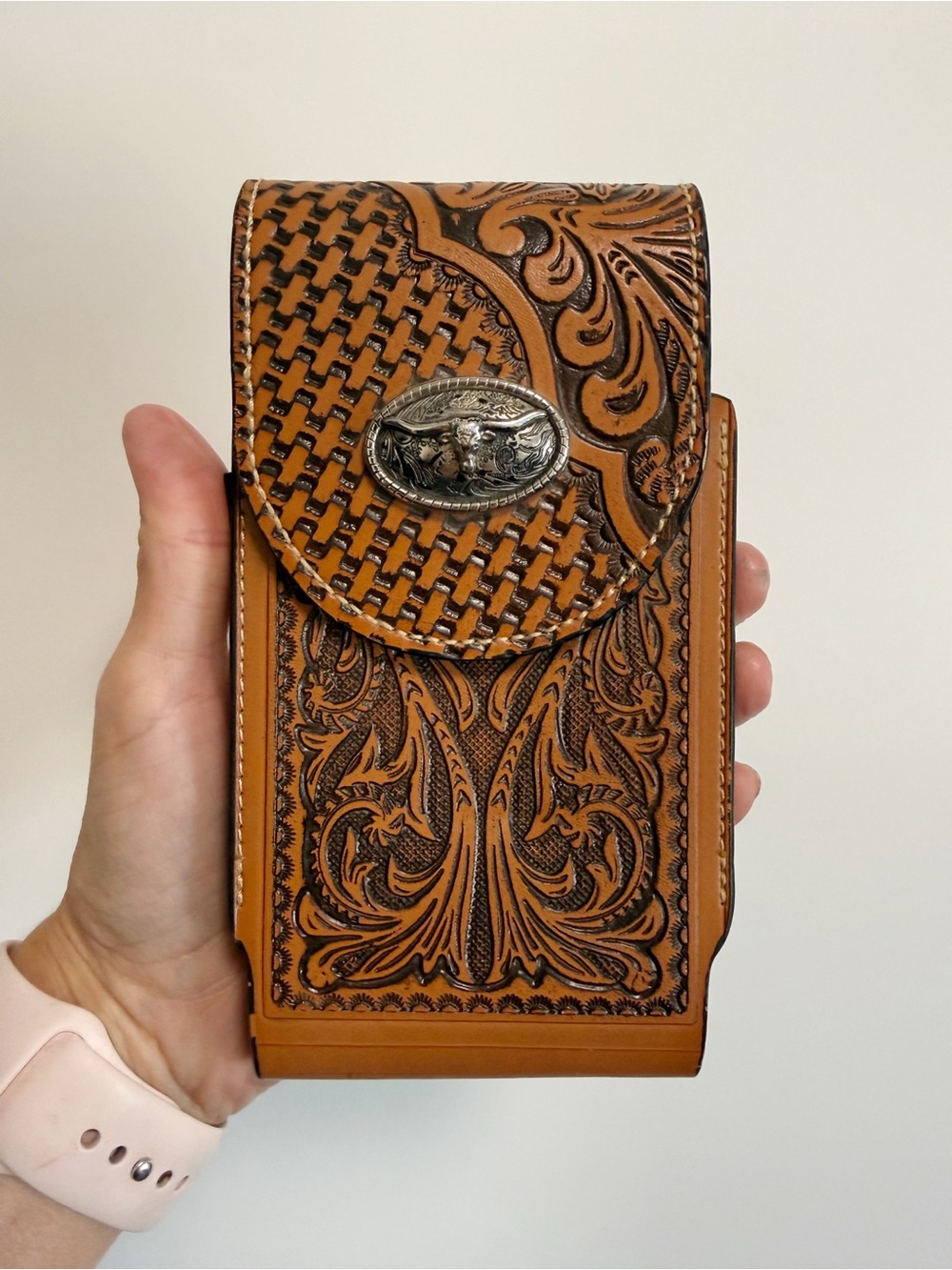 TEXAS WEST Western Cowboy Tooled Floral Leather Horse Concho Belt Loop Cell Phon